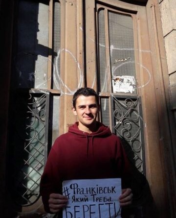 Знайомимось з реставраторами. Скульптор Дмитро Пилипонюк