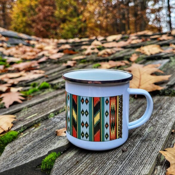 Горнятко металеве “Ліжник” біле