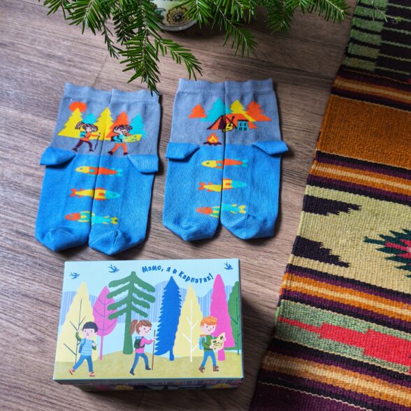 Шкарпетки “Маленькі дослідники Карпат або «А ми вже прийшли?»”