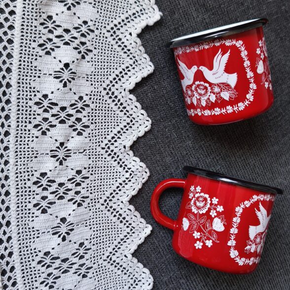 Горнятко металеве “Голуби” бордове