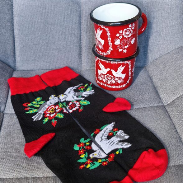 Горнятко металеве “Голуби” бордове