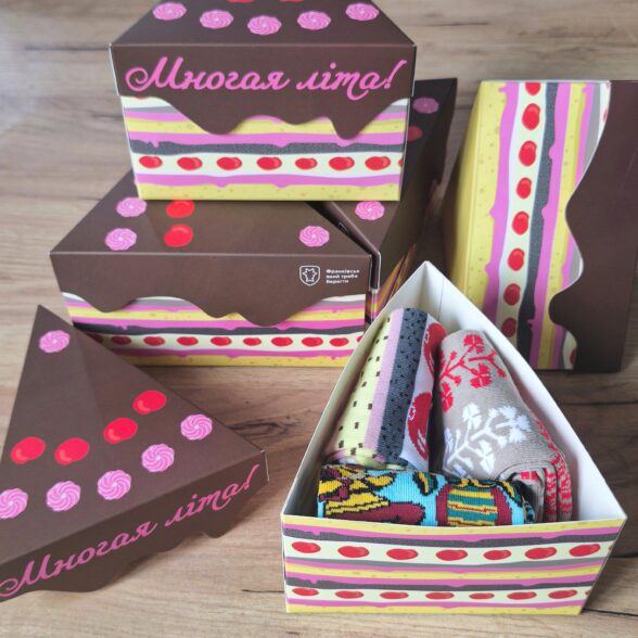 Набір шкарпеток “Святковий” в подарунковій коробочці (3шт)