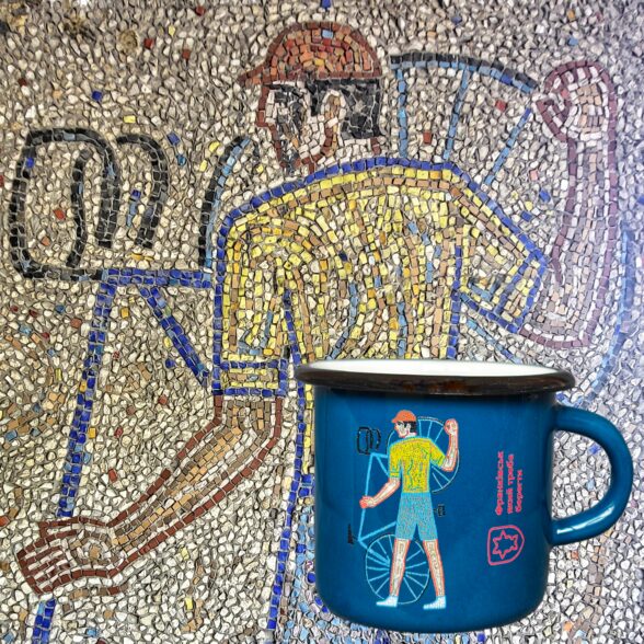 Горнятко металеве “Велосипедисти” аквамаринове