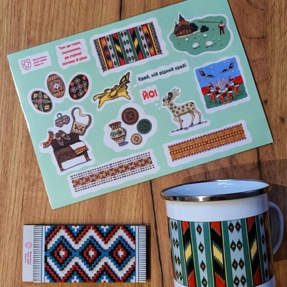 Горнятко металеве “Ліжник” біле