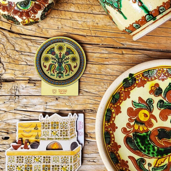 Магніт дерев’яний “Піч гуцульська кахельна”