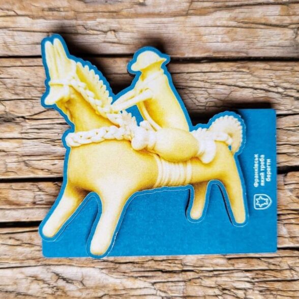 Магніт дерев’яний “Сирний коник”