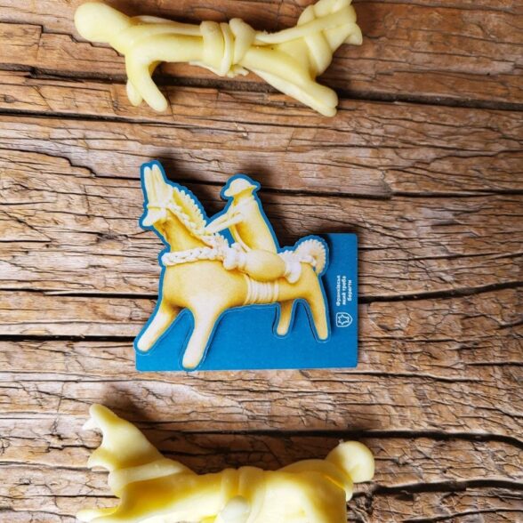 Магніт дерев’яний “Сирний коник”