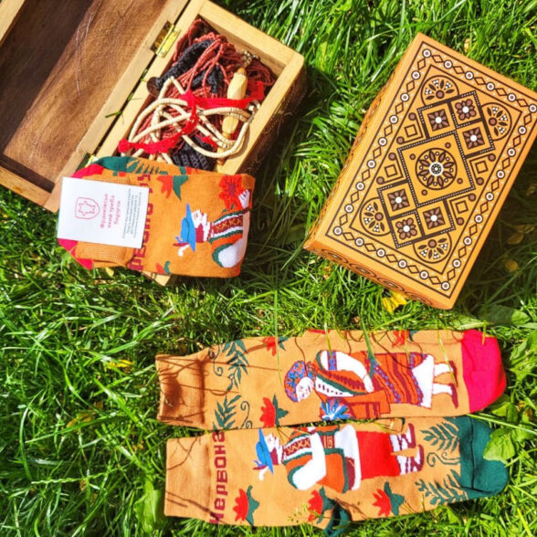 Шкарпетки “Червона рута”